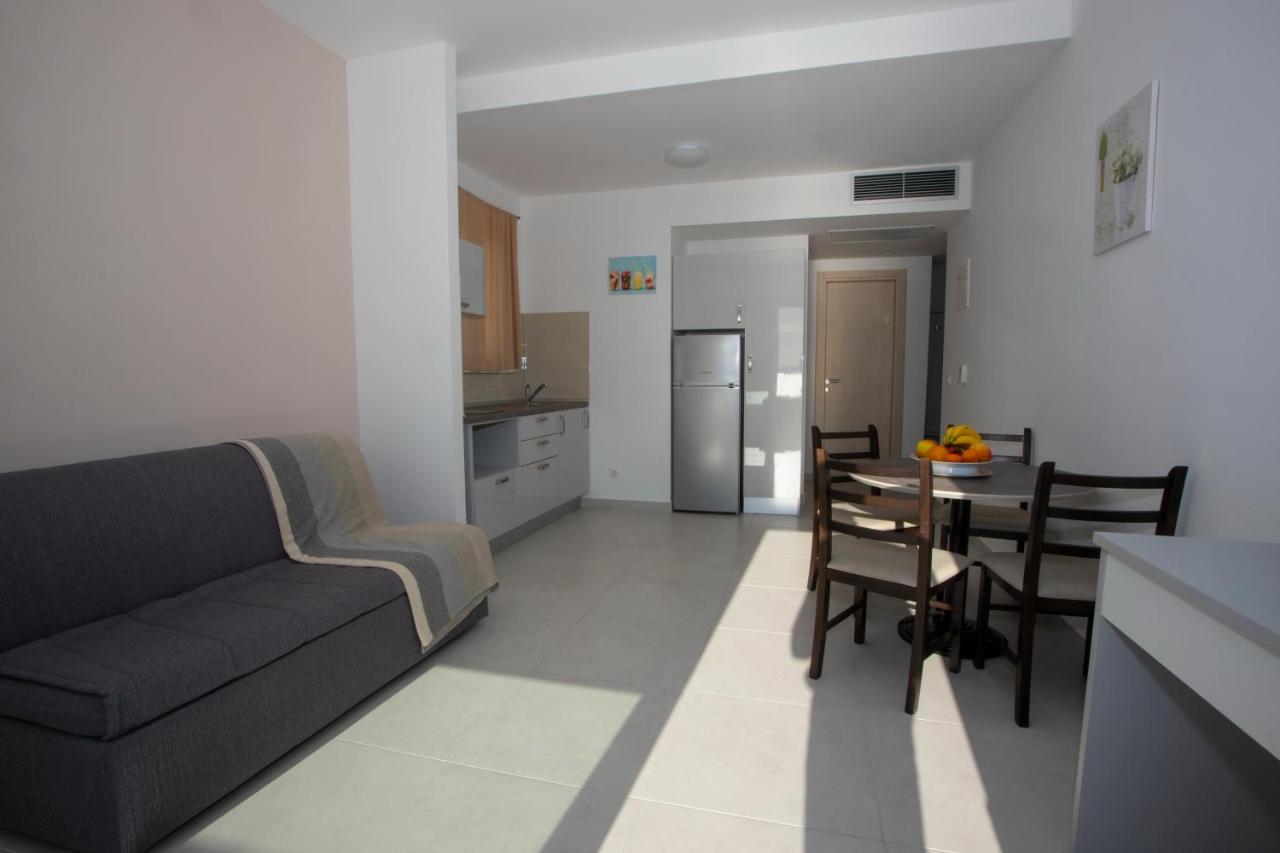 Apartments Medvidovic Башка-Вода Экстерьер фото