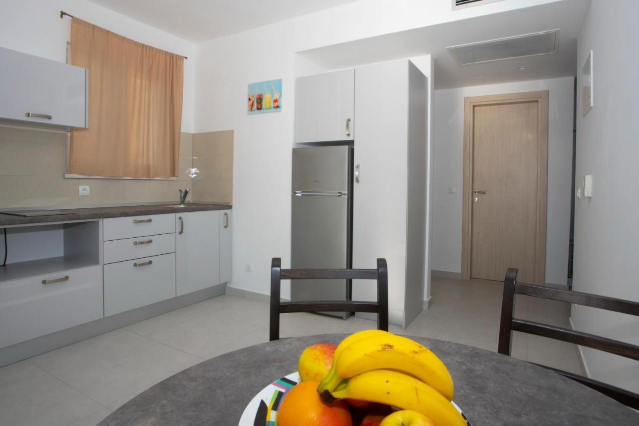 Apartments Medvidovic Башка-Вода Экстерьер фото