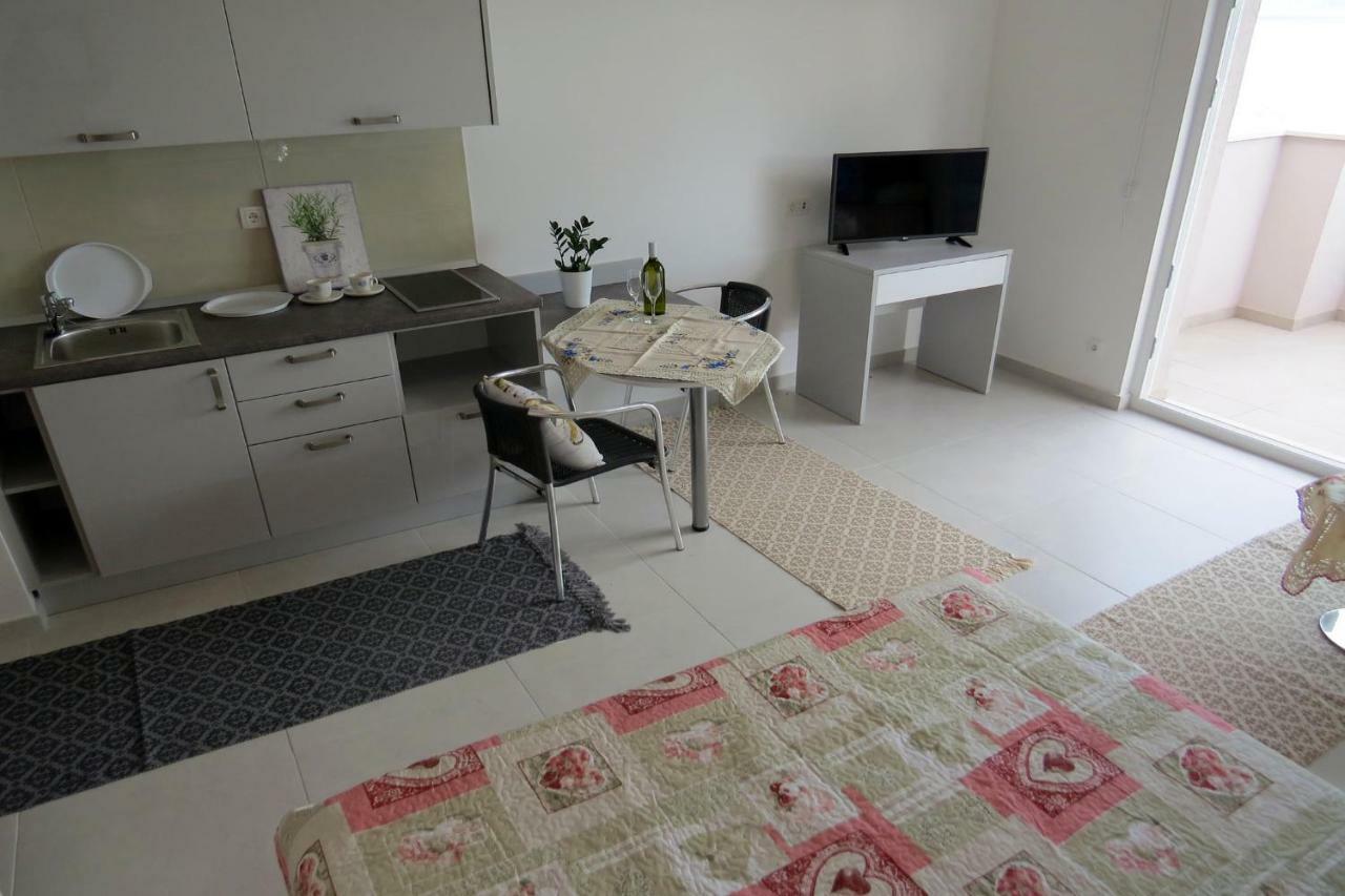 Apartments Medvidovic Башка-Вода Экстерьер фото