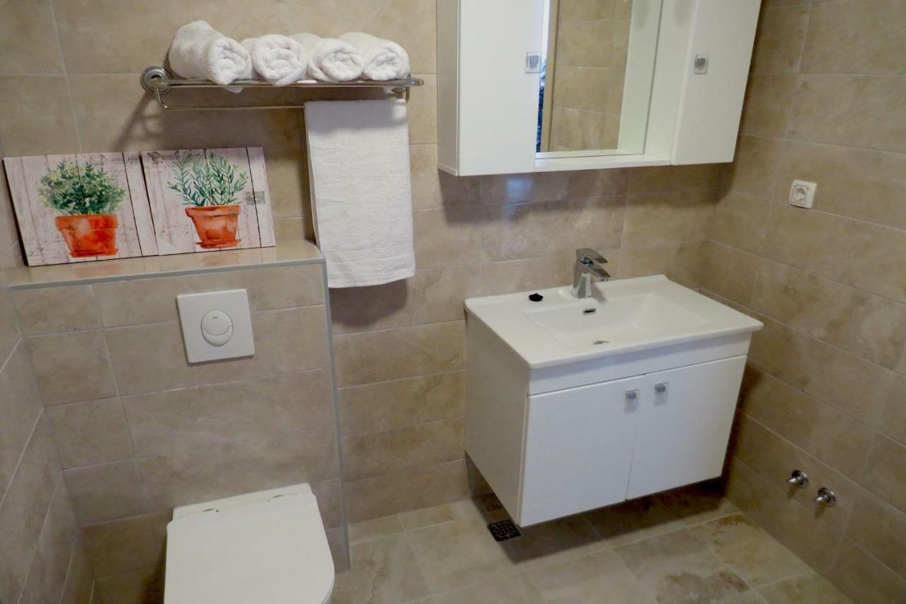 Apartments Medvidovic Башка-Вода Экстерьер фото